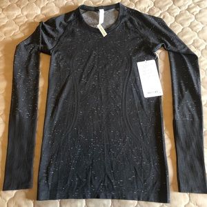 Lululemon swiftly tech long sleeve size 6